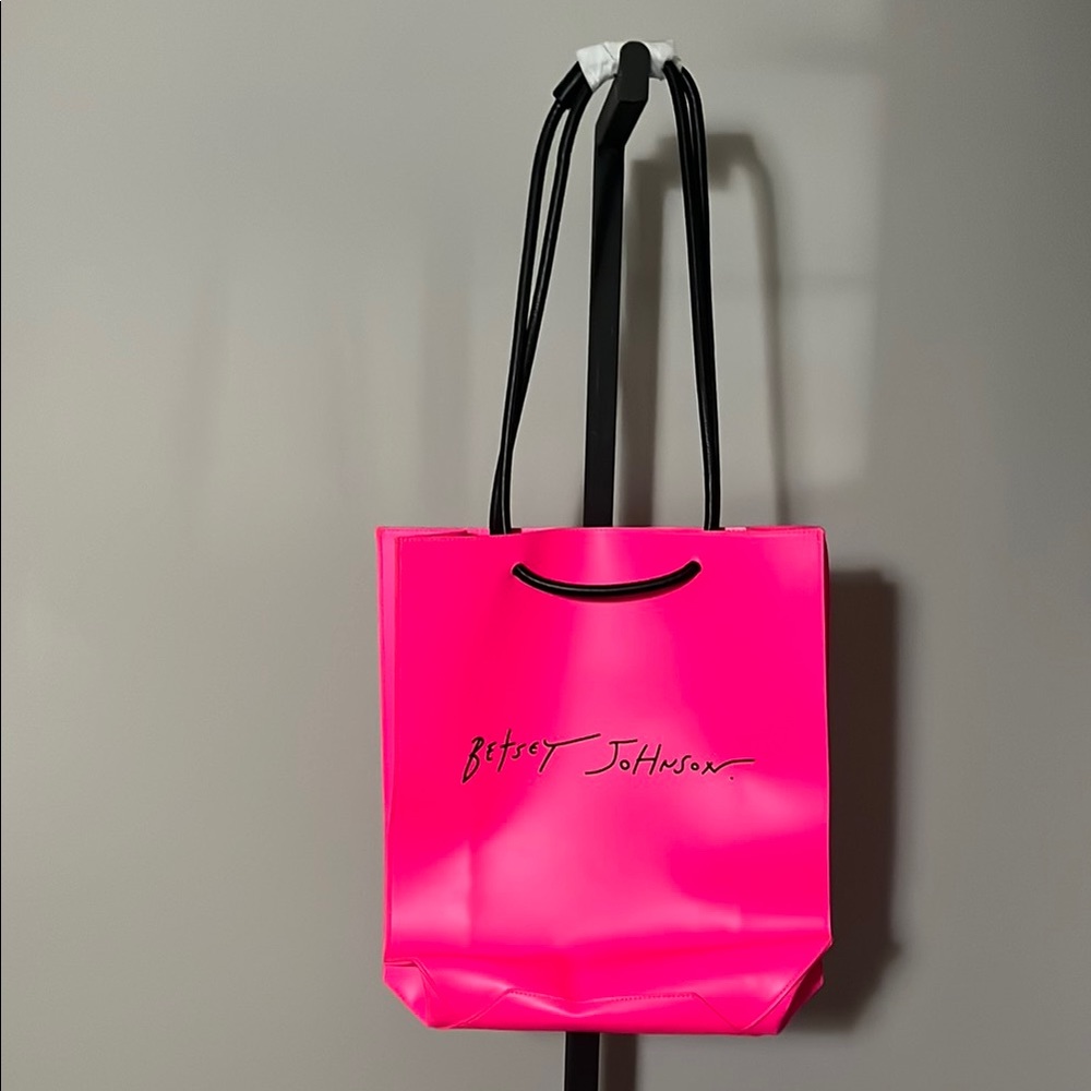 NEW Betsey Johnson Pink Shopping Bag NWOT